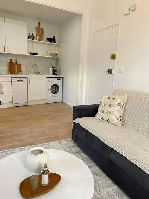 Apartment Au Coeur Du Vieil Antibes A 200M Des Plages, Superbe Studio